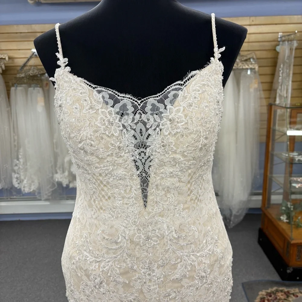 Maggie Sottero “IDA” Wedding Dress - Picture 3 of 12